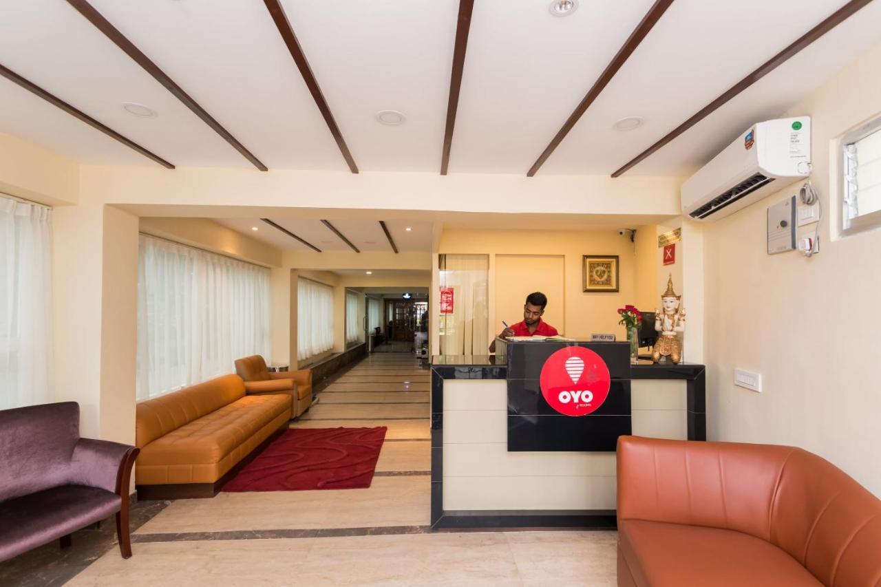 Oyo 9202 Hotel Central Courtyard สิริกุรี ภายนอก รูปภาพ